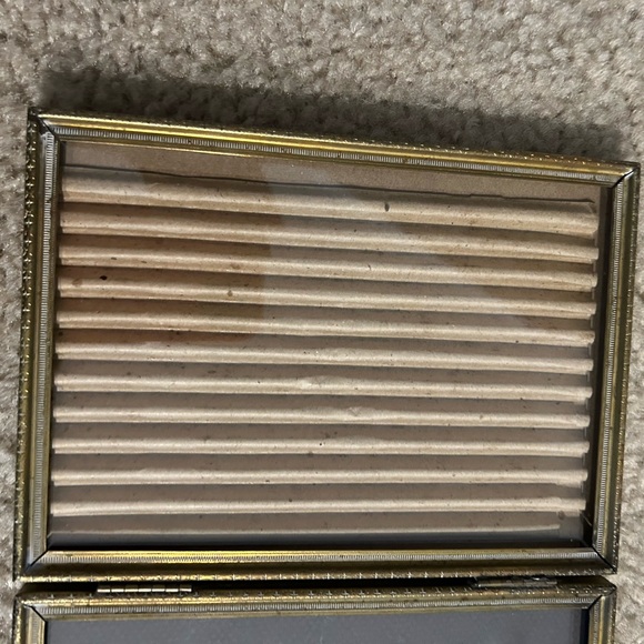Vintage Double Photo Frame - Picture 3 of 8